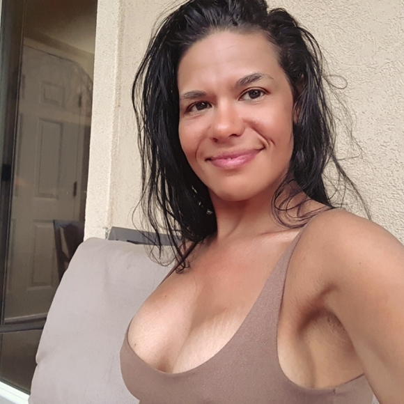 Meet your Posher, Brook - Picture 4 of 5